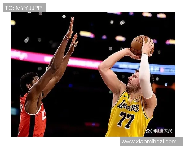 2015年NBA常规赛火箭队与湖人队精彩对决回顾与分析