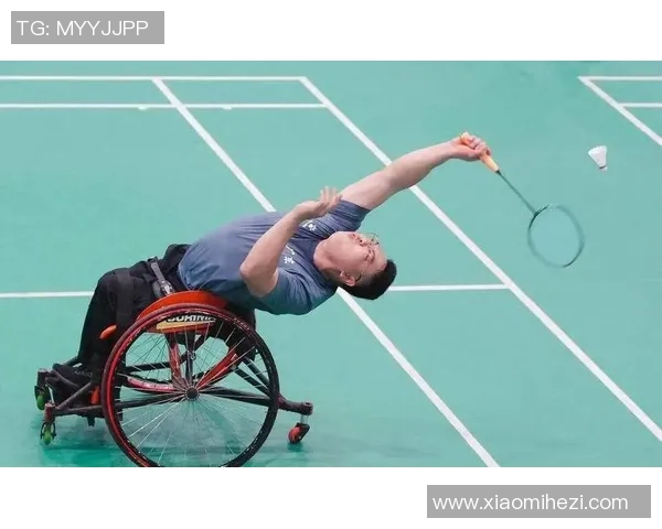 7片球场一起响起击球声 残疾人羽毛球赛背面的科技与专业